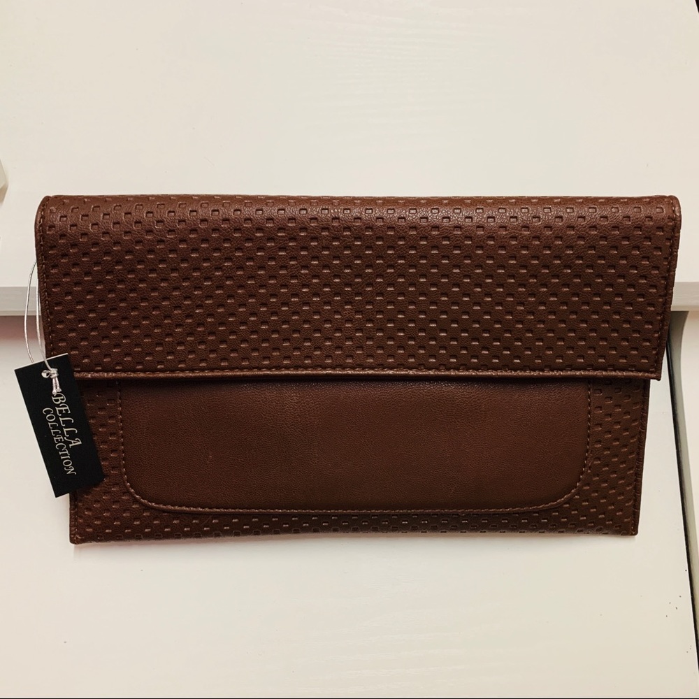 3/$12 ~ NEW Bella Convertible Crossbody Clutch